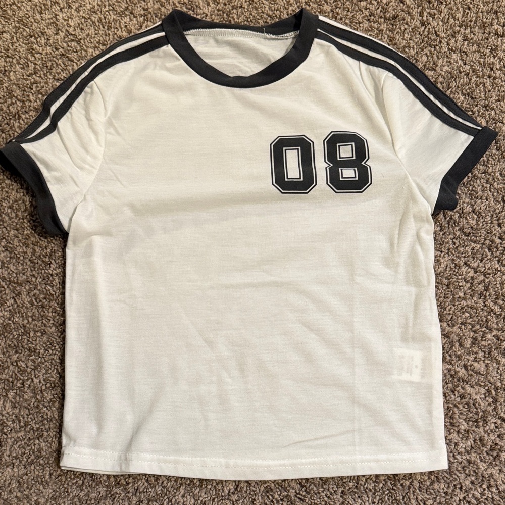 Women's White and Black Graphic Crop Top